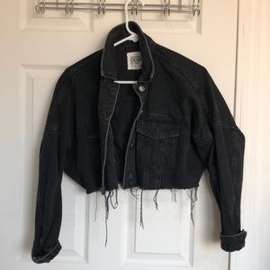 Black cropped jean jacket Zara